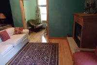 Family and Friends 4 Bedroom Newer Vacation Home