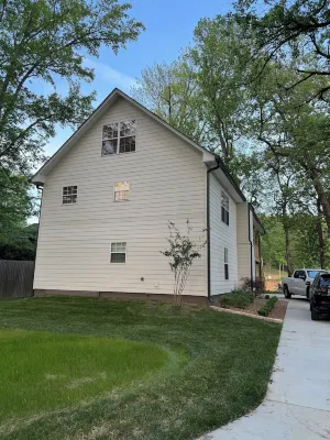 Peaceful Shoal Creek Retreat - Sleeps 14, Lakefront Views!