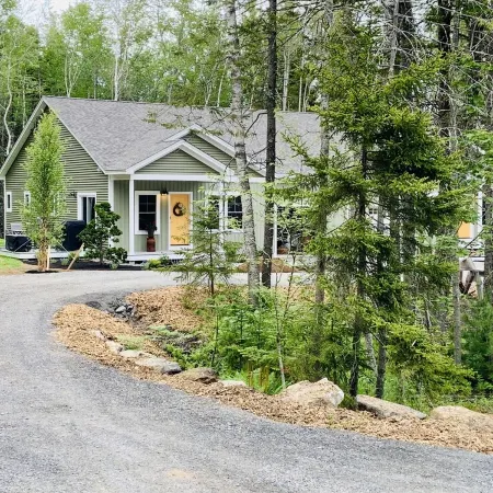 Shipbuilder's Retreat, Unit 2, Sleeps 6, 5 minutes to Harbor