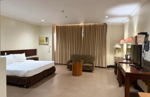 多迪斯廣場餐廳酒店