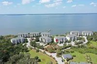Spectacular Resort Amenities - Southern Charm Resonates