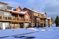 Stunning Mountain Views and Cozy Living Space - Inviting Retreat فنادق في Fraser