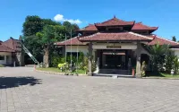 Mirah Hotel Hotel dekat Pantai Bangsring