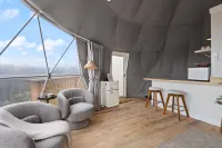 "Cardinal Crest" - Overlook Dome 002 in RRG