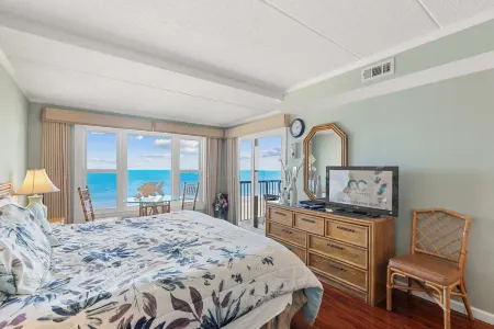 Oceanfront Balcony and Outdoor Pool - Stunning Coastal Escape