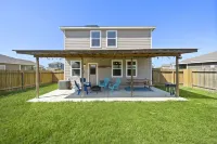 Spacious Chic Getaway - Cozy Fire Pit Relaxation Hotels in Chambers County