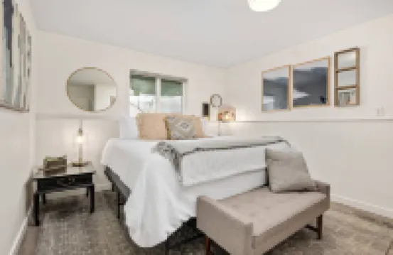 Rustic Charm and Hot Tub Oasis - Stunning Mountain Retreat Hotels in Government Camp