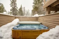 Private Hot Tub and Scenic River Access - Beautiful Family Retreat