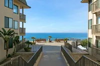 Spectacular Ocean Views and Coastal Charm - Inviting Beachfront Retreat Отели в г. Солана Бич