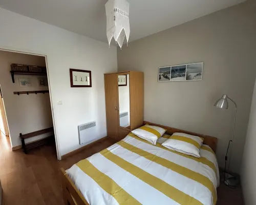 COMBRIT SAINTE MARINE, 200m FROM THE BEACH (Free wifi) Hotels in Combrit