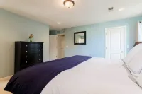 Spacious Family Friendly Townhome in Central Park Hotels in Stapleton