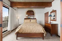 Panoramic Views and Ski in Out Access with Club Amenities - Stunning Retreat