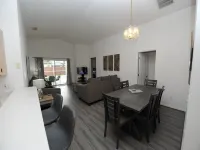 Private Pool and Modern Elegance - Spacious Family Sanctuary