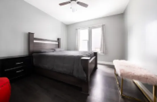 Spacious Home with Modern Amenities and High-Speed Wifi - Cozy Oasis