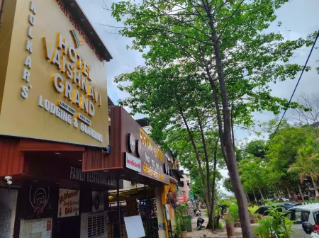 Hotel Kolkar Отели в г. Хариграм