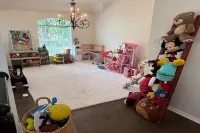 Charming 6-bedroom house w/ Pool in The Woodlands TX