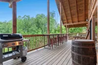 Klyfta Haus, 4Br, Lakeview, Fishing, Hot Tub, Firepit, Shuffleboard, EV Charger