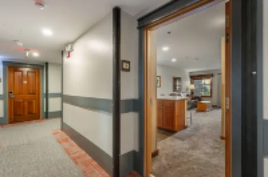 Private Balcony and Hot Tub Relaxation - Stunning Modern Retreat