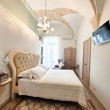 Rossini Guest House Hotels near Martina Franca