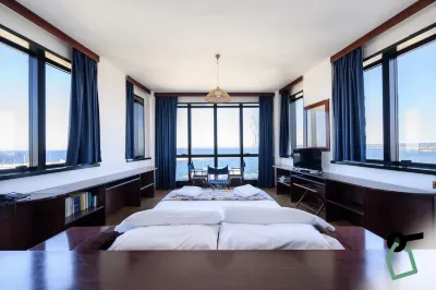 Hotiday Room Collection - Gallipoli Porto Hotels in Галліполі