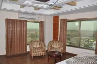 أل واكاز هوتل Hotels near Rawalpindi Station
