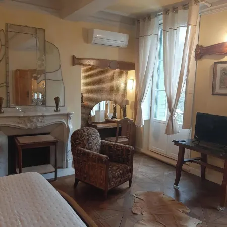 MAISON MARIE-LOUISE