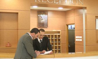 Le Cristal Hotel