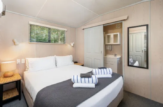 Athenree Hot Springs & Holiday Park