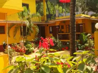Yellow House Hotels in Vagator