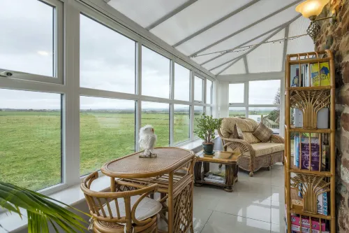 Cottage - Sleeps 5 - Hot Tub - Garden - Parking - 4-Star