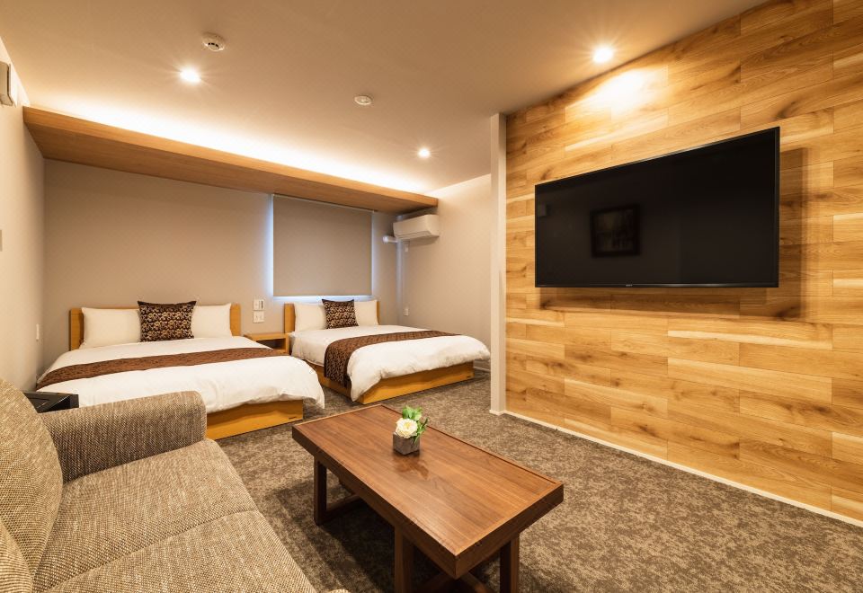 그랜드 베이스 우라카미