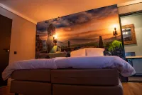 Hotel Four