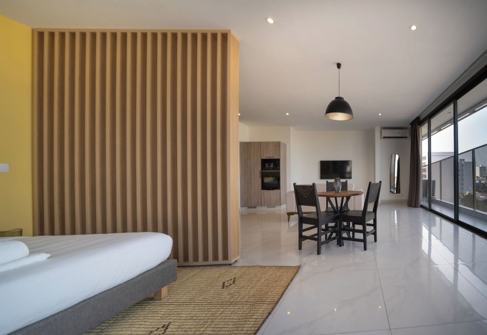 2. 아프리카웍스 스..