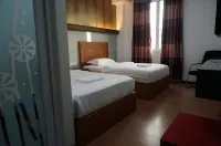 Maxi Inn
