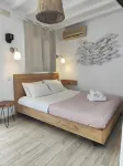 Nikos Rooms