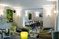 โรงแรมอัมแฮร์คูเลส - การ์นี - ที่มีบาร์