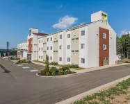 Quality Inn Hotel a 