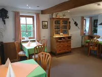 Pension Landhaus Fischer - Daniel Fischer Hotels in Maßweiler