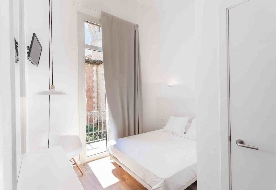 3. 호스탈 아르고..