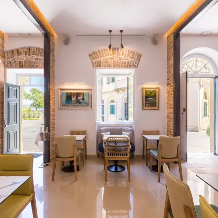 Acanthus Blue Отели рядом с достопримечательностью «Площадь Нтугкла»