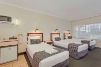 Econo Lodge Savannah Park Tamworth Hotels in Kingswood