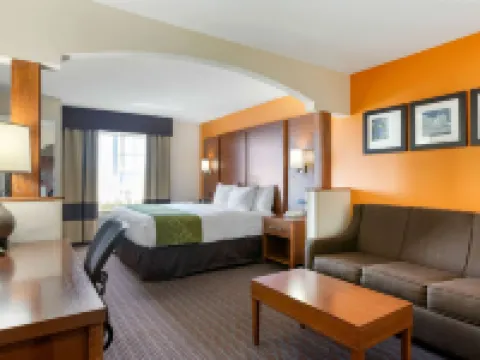 Comfort Suites Stevensville - St Joseph Hotels in Berrien County