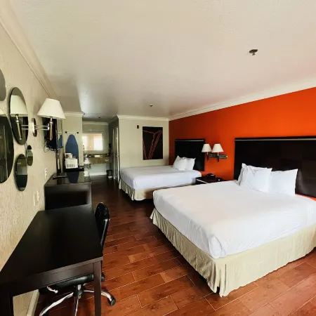 Casa Blanca Hotel & Suites Orange