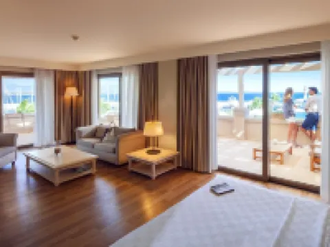 Yacht Club Hotels in Didim