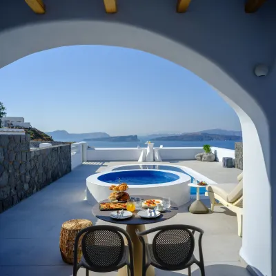 Acro Blue Luxury Villas - Bed and Breakfasts