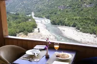 Regenta Inn by Riverside Manali Hotel a Bandrol