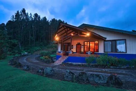 Arenal Observatory Lodge & Trails