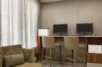 Embassy Suites by Hilton Montreal Airport - Airport Shuttle