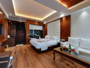 Tiaraa Hotels & Resorts - A Luxury Resort Manali