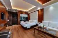 Tiaraa Hotels & Resorts - A Luxury Resort Manali - Balcony